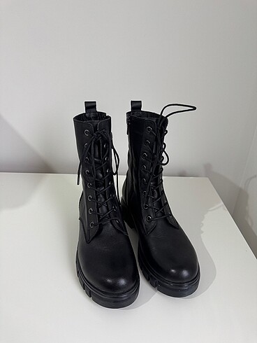Nine West Ninewest bot