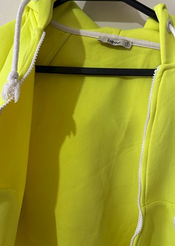 Sarı Kapüşonlu Fermuarlı ceket - Görsel 2