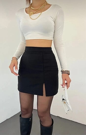 siyah mini etek yırtmaçlı