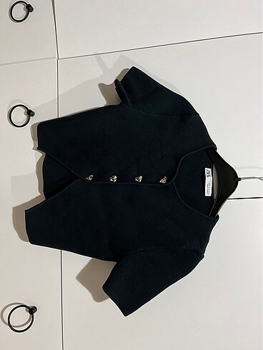 Zara crop yelek