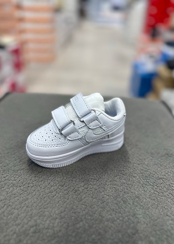 Kız Çocuk Beyaz Cırt Cırtlı Spor Ayakkabı 21-25 NUMARA ARALIĞI - Görsel 3