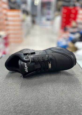 Siyah Kadın Dolgu Topuk Spor Ayakkabı ORİJİNAL WICKERS - Görsel 3