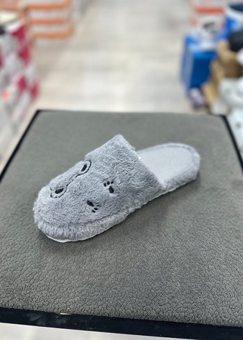 Gri Nakışlı Kadın Ev Terliği 37-41 NUMARA ARALIĞI - Görsel 2