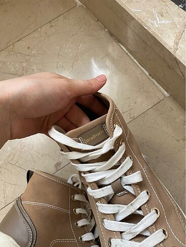 Stradivarius Converse
