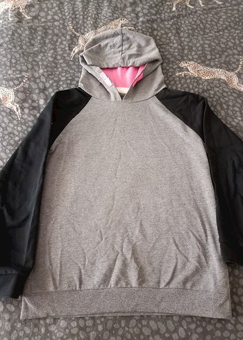 Gri Kapüşonlu Çocuk Sweatshirt Siyah Kollu