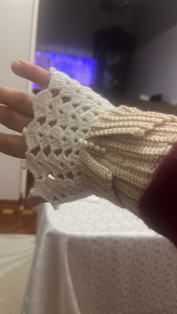 Dantel Detaylı Örgü Kadın Eldiveni - Görsel 5