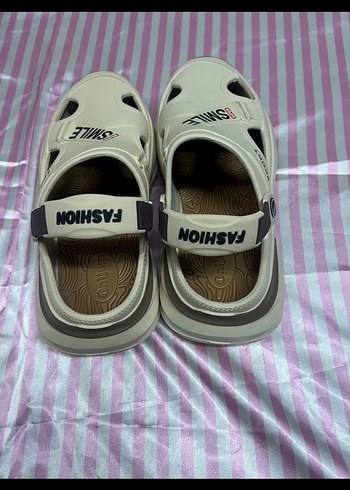 Gri Detaylı Beyaz Spor Sandalet Velcro - Görsel 3