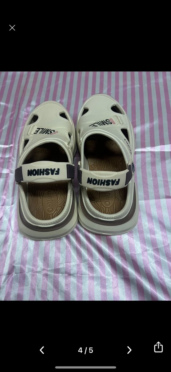 Gri Detaylı Beyaz Spor Sandalet Velcro - Görsel 3