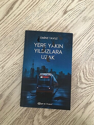 Yere yakın yıldızlara uzak roman