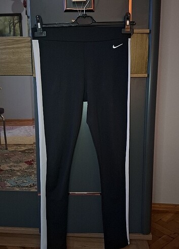 Siyah tayt Nike 
