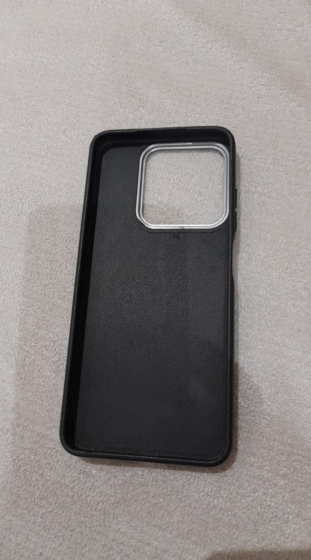 Parlak Siyah Telefon Kılıfı
2 adet tlf kılıfı - Görsel 2