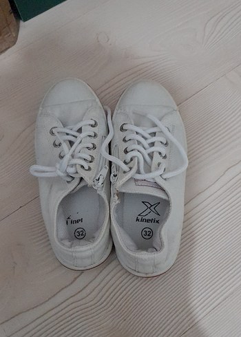 Kadın Beyaz Bağcıklı Günlük Spor Ayakkabı - Görsel 2