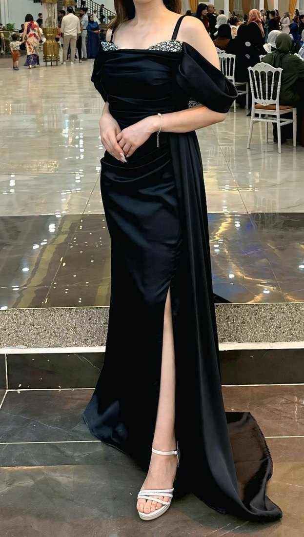 Taş İşlemeli Siyah Uzun Abiye Elbise - Görsel 3