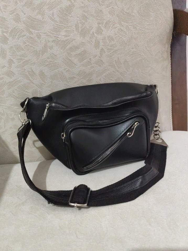 Siyah Deri Bel Çantası - Görsel 3