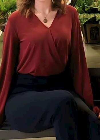 Bordo V Yakalı Drapeli Kadın Bluz - Görsel 2