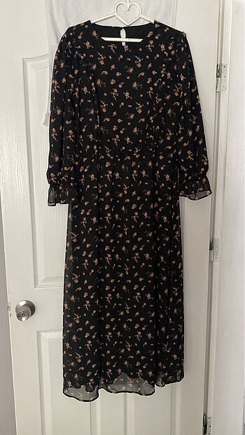 LC Waikiki sifon tesettür elbise