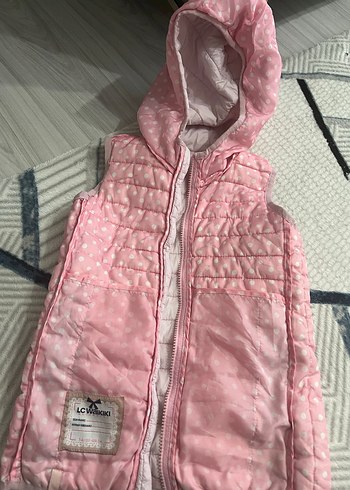 Kız Çocuk Pembe Kapüşonlu Fermuarlı Yelek - Görsel 2