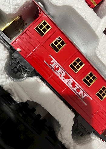 Kırmızı Model Tren Seti ve Rayları - Görsel 4