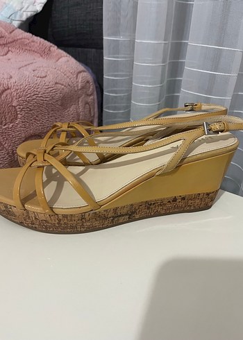 Bej Prada Kadın Dolgu Topuklu Sandalet - Görsel 4