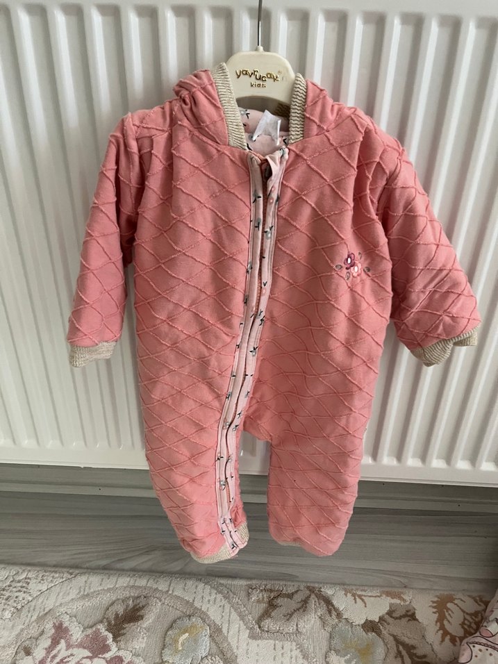 Düğmeli Pembe Bebek Tulumu - Görsel 3