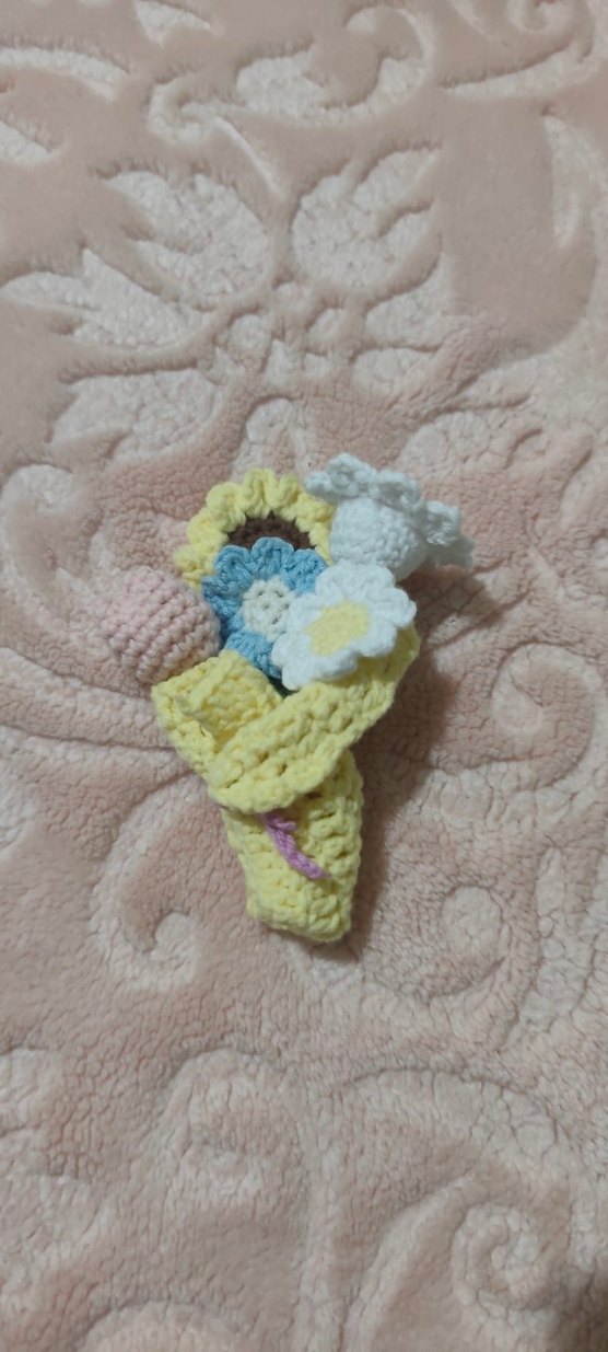 Çiçek Desenli Örgü anahtarlık - Görsel 3