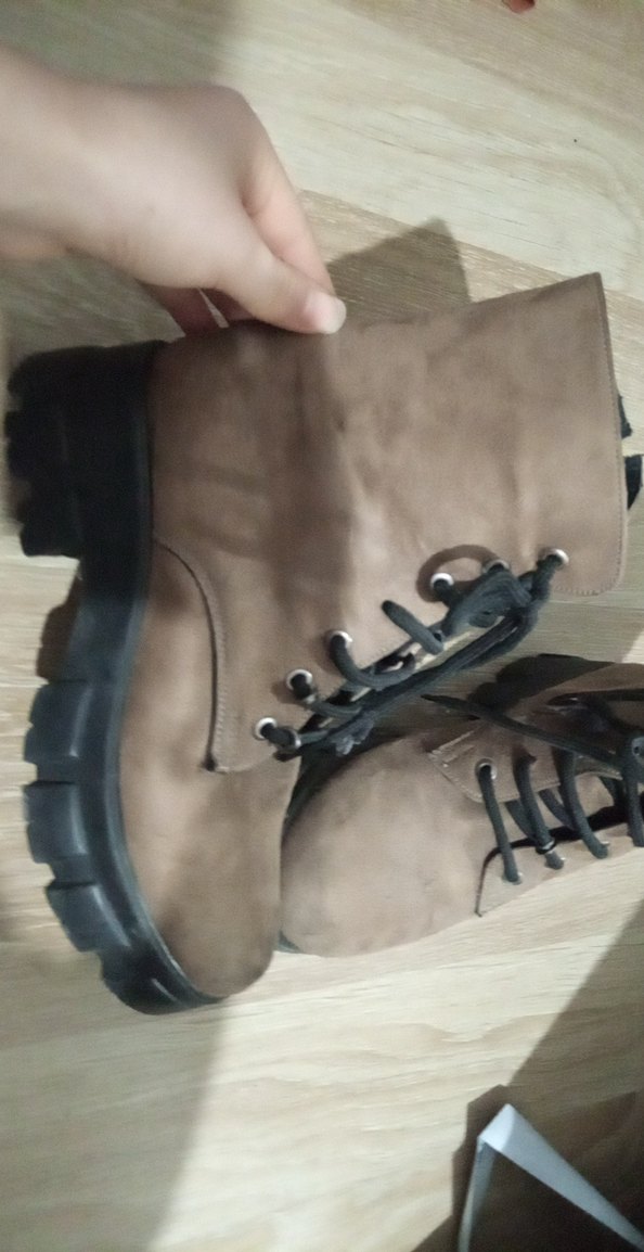 Kahverengi Süet Tokalı Kadın Bot - Görsel 3