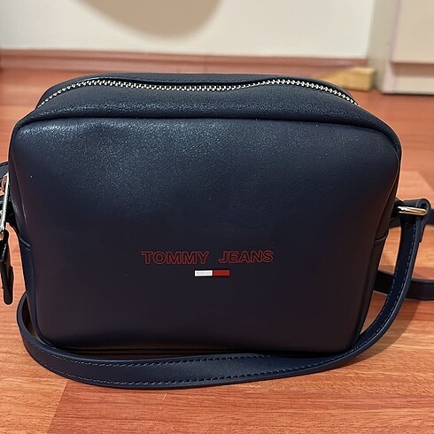 Tommy Hilfiger Lacivert Çanta