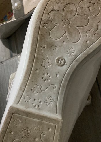 Kız Çocuk Beyaz Tokalı Babet Ayakkabı - Görsel 4