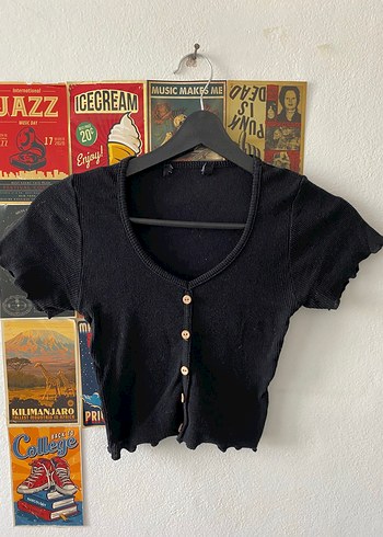 Pull and Bear crop body