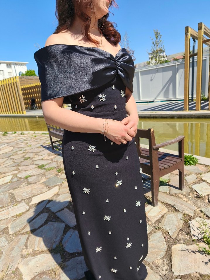 Uzun Siyah Drapeli Straplez Kadın Elbise - Görsel 4