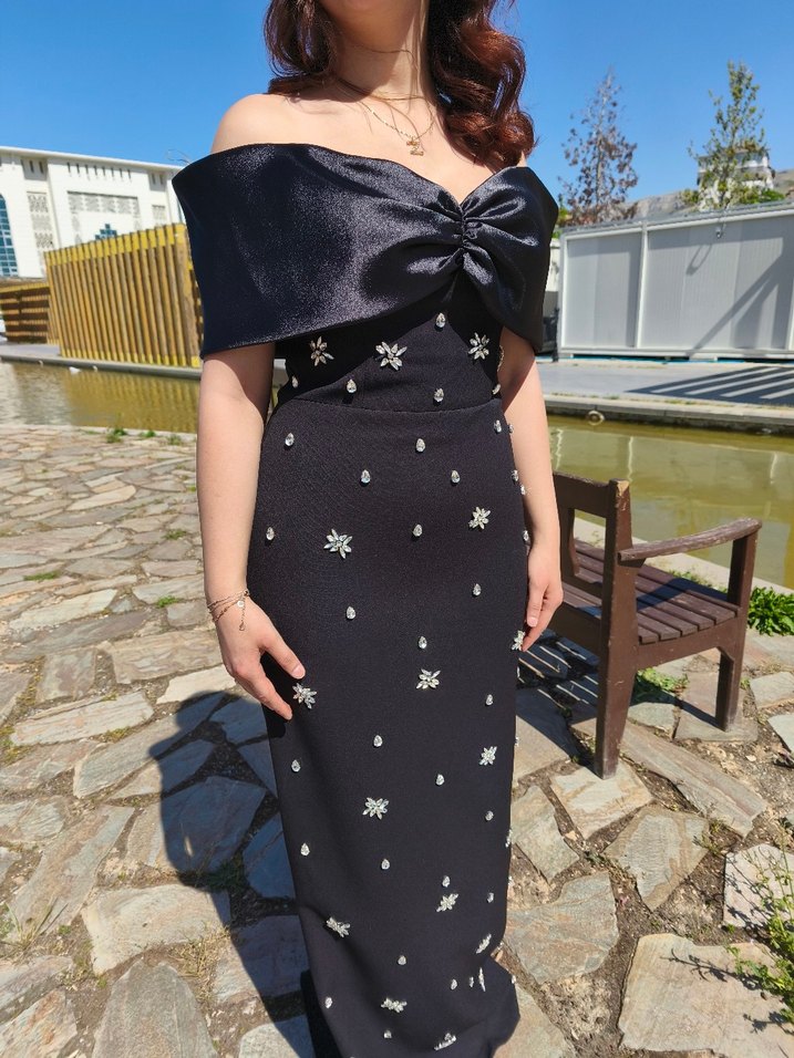 Uzun Siyah Drapeli Straplez Kadın Elbise - Görsel 5