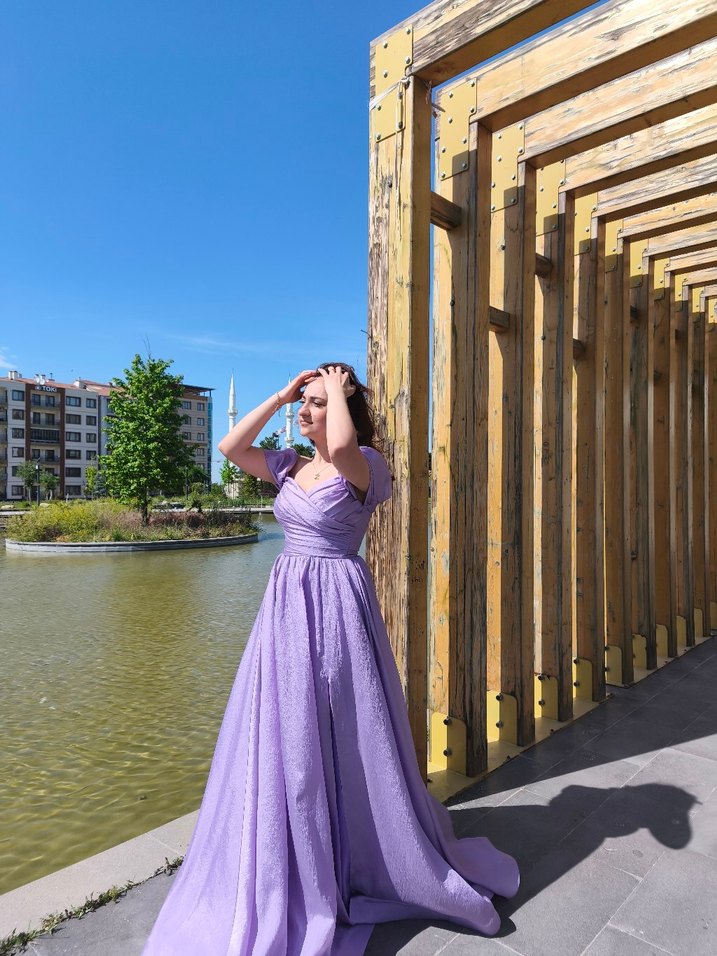 Mor Midi Drapeli Straplez Abiye Elbise - Görsel 5