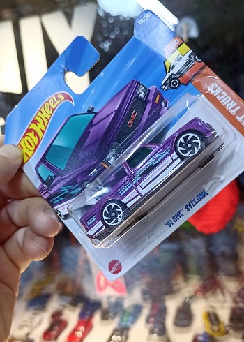 Beden Renk Hot Wheels Renkli Drift-Ender Oyuncak Araba