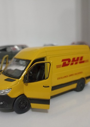 Sarı DHL Oyuncak Kamyonet