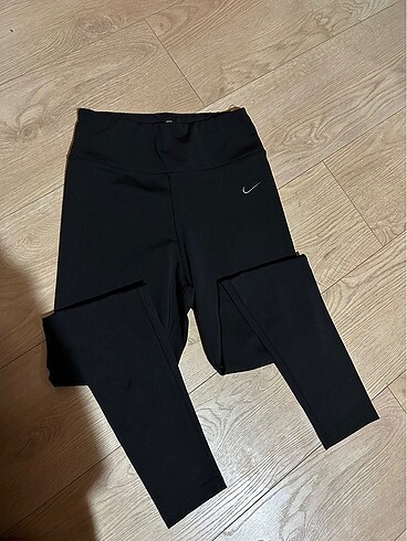 Nike m