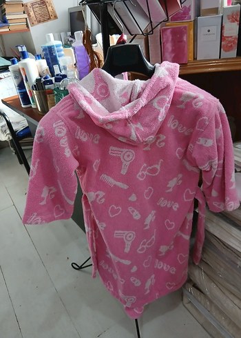 Kız Çocuk Pembe Baskılı Polar Bornoz - Görsel 8