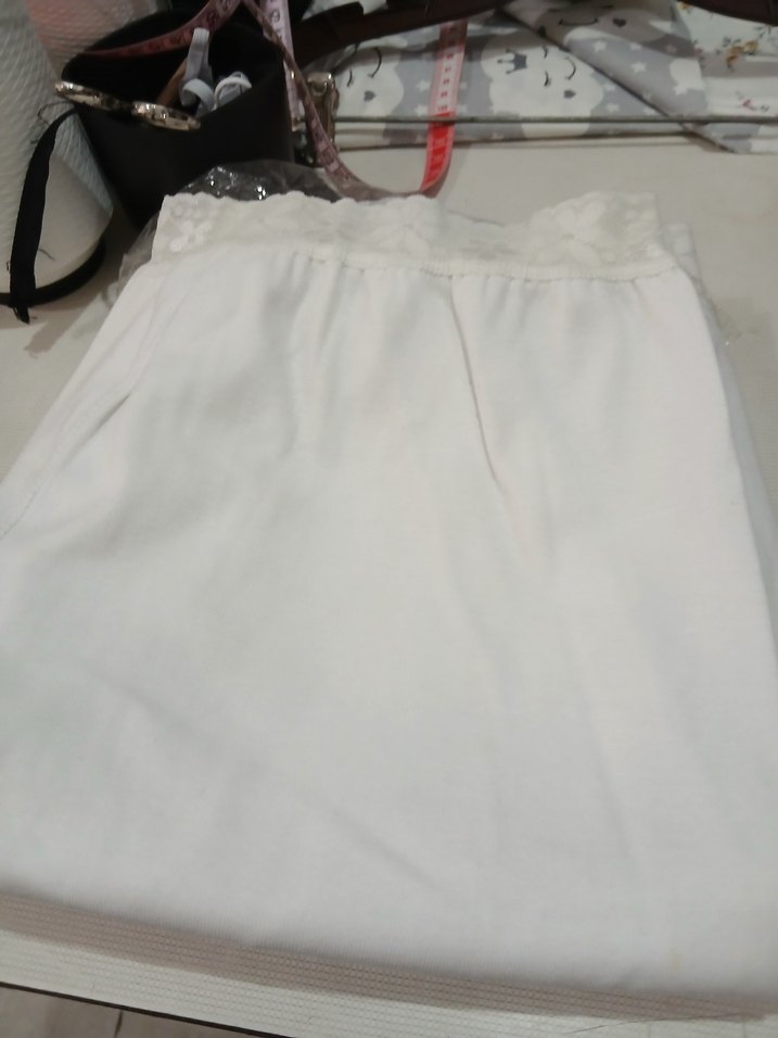 Beyaz Kısa Pamuklu Hamile Şortu - Görsel 5