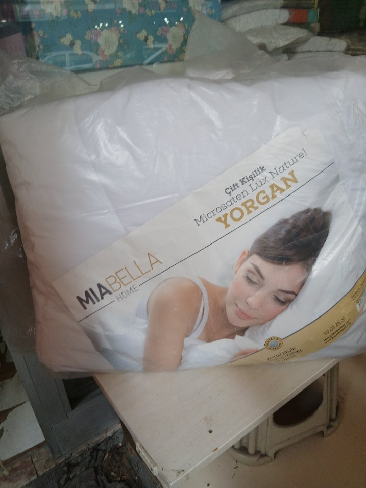 Beyaz Mikrosoften Yorgan - Görsel 2