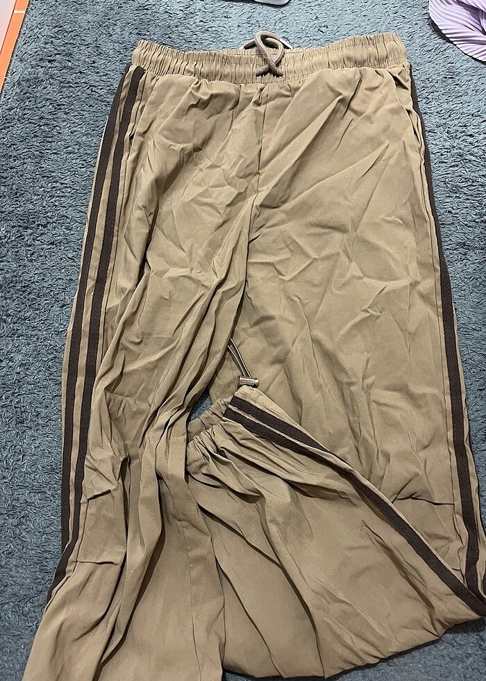 Yandan çizgili pantolon - Görsel 2