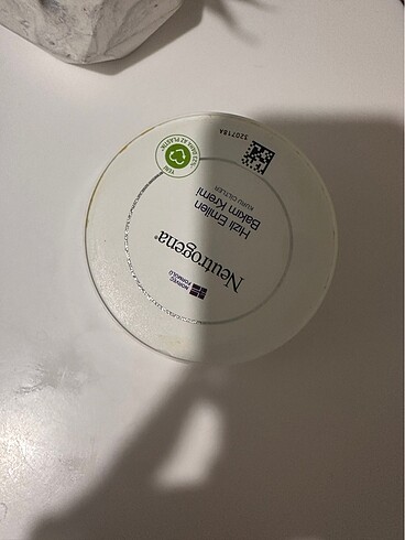 Neutrogena El kremi