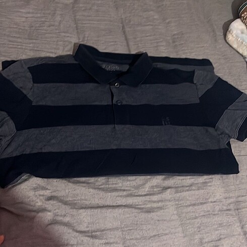 Polo yaka tişört