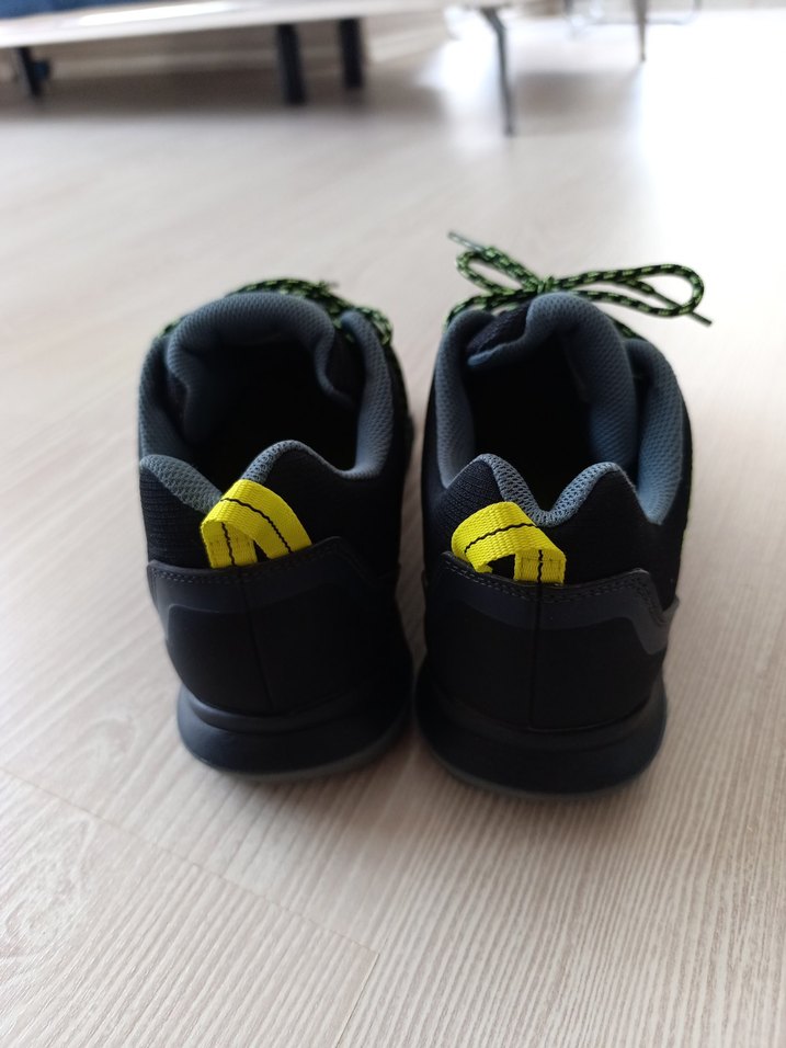 Adidas Erkek Yeşil Bağcıklı Spor Ayakkabı - Görsel 4