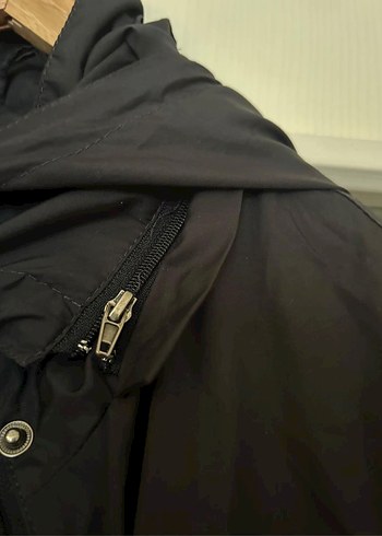 m Beden siyah Renk Defacto yağmurluk