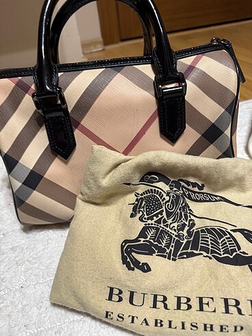 BURBERRY BİHTER ÇANTASI