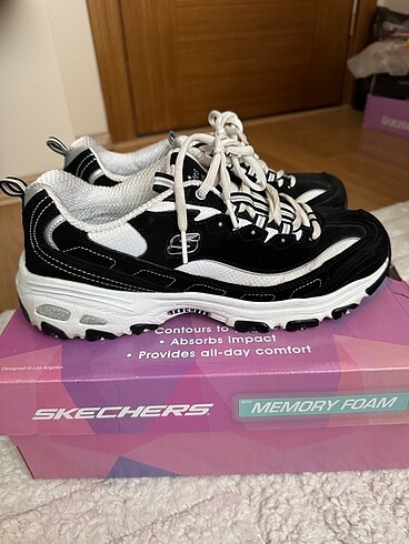 SKECHERS KADIN AYAKKABISI