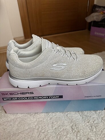 SKECHERS KADIN AYAKKABI