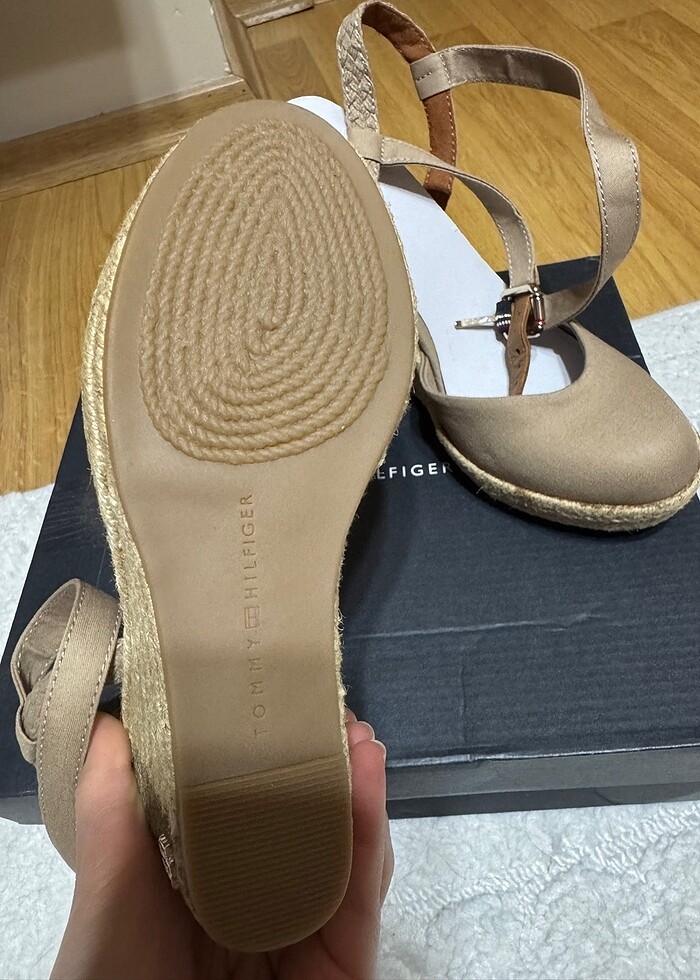 TOMMY HILFIGER DOLGU TOPUK ESPADRİL - Görsel 4