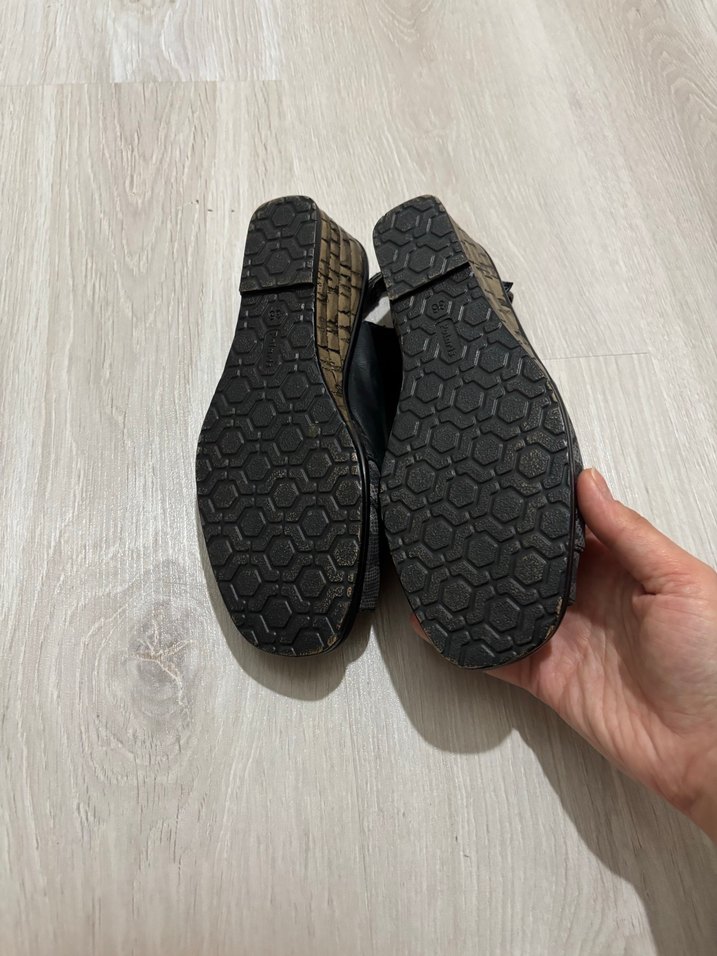 Siyah Dolgu Topuklu Sandalet - Görsel 2