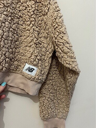 New Balance Bej Rengi Sweatshirt - Small WNT3037-FCD - Görsel 4