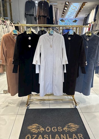 Gri Uzun Kadın Kürklü Klasik Kaban - Görsel 2